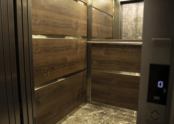Jimmy'S Suites