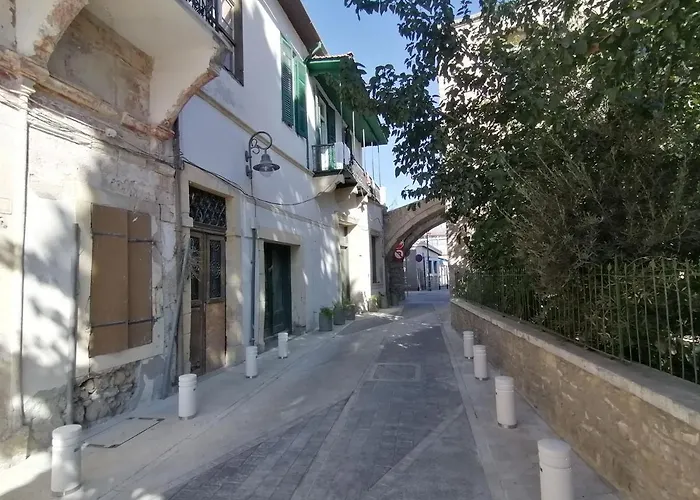 Le Mat Hostel